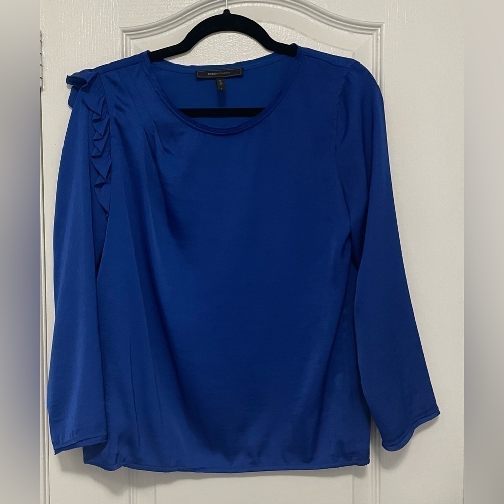 BCBGMaxAzaria - Soft long sleeve ruffle detailing blouse